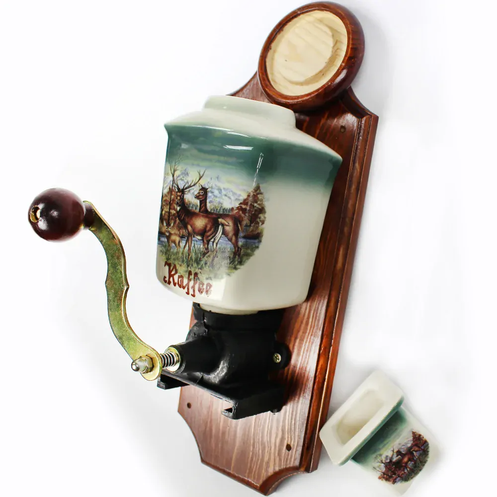Ruční porcelánový mlýnek na kávu - myslivecký motiv / třešeň / jeleni zelená