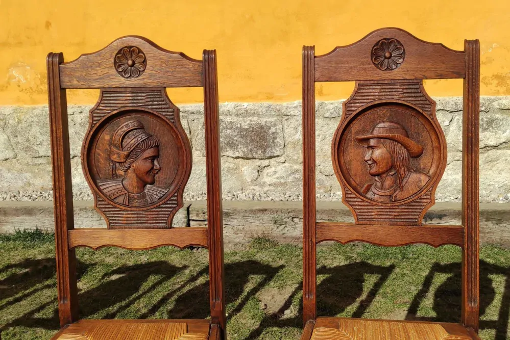 Soubor 6-ti ks dubových židlí - portréty