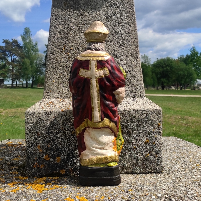 Soška Svatý Urban - patron vinařů a bednářů - červený 37 cm
