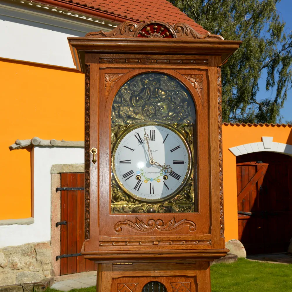 Starožitné podlahové stojací hodiny s korunkou